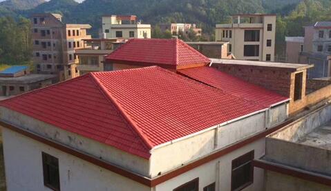 树脂瓦: 耐盐碱，适合高原气候、农牧区、景区使用!