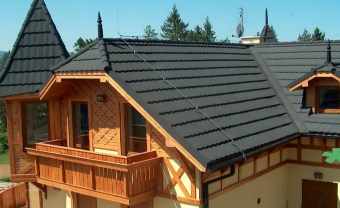 别墅屋顶改造：树脂瓦如何提升整体颜值？