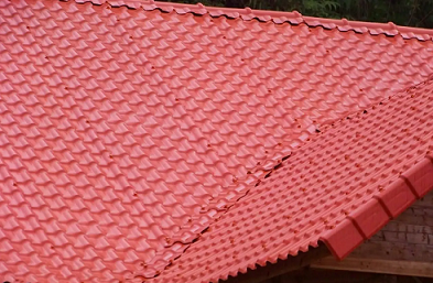 安装效率也是成本：树脂瓦切割快、铺装高效！